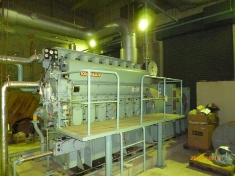 ディーゼルエンジン発電機　ヤンマー　8N21AL-EN　1000Kw（2010）サムネイル